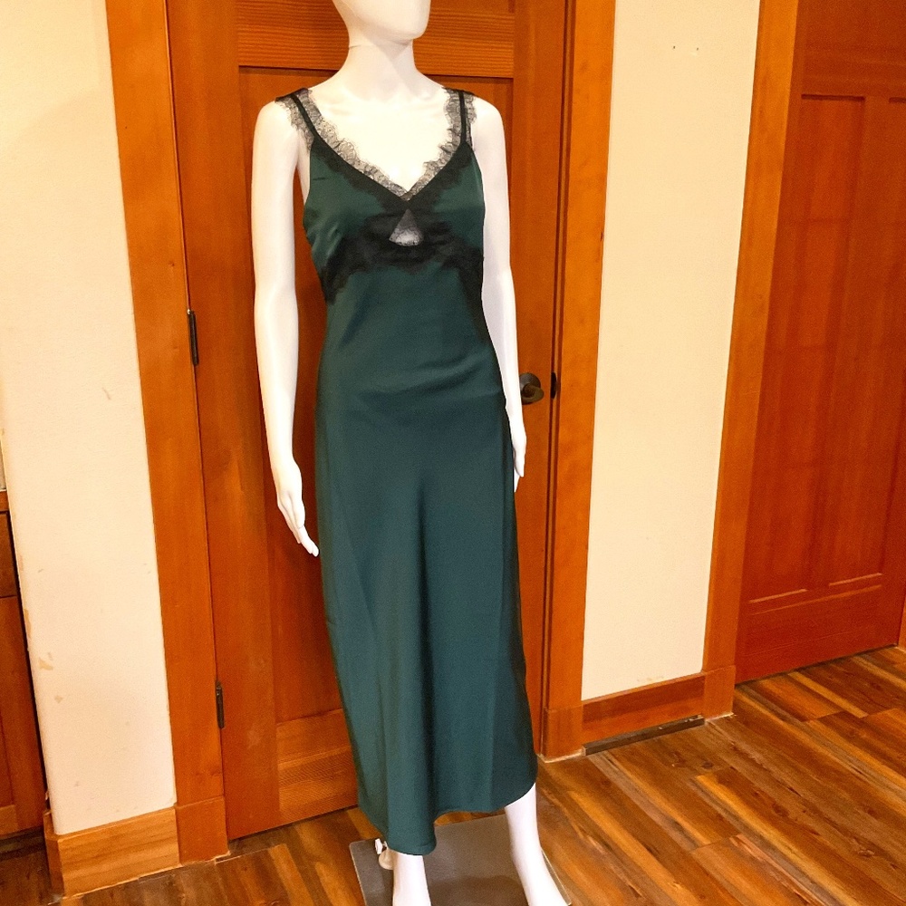 Minkpink Erin lace trim midi dress